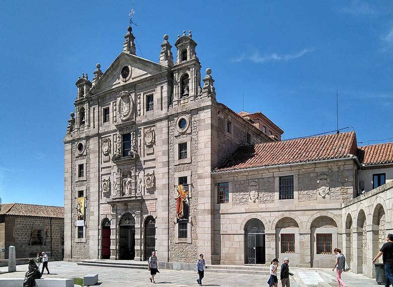 EXT_PAQUETE-AVILA_001