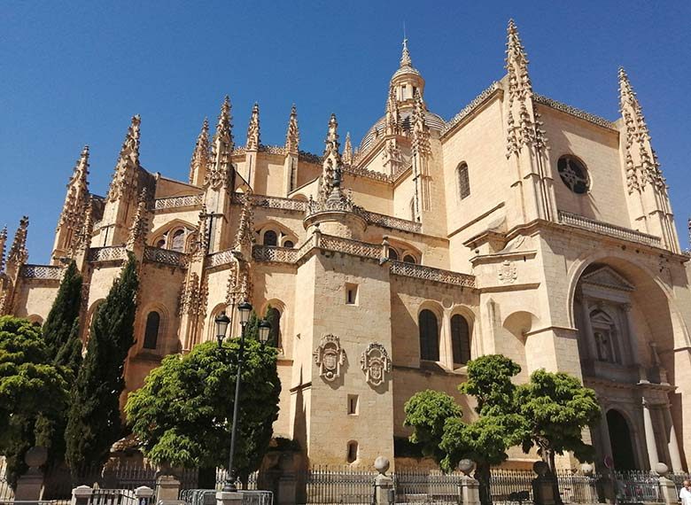 EXT_PAQUETE-SEGOVIA_004