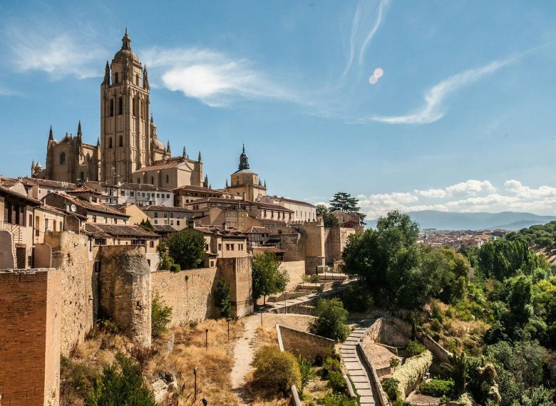 fernando-mola-davis-Gley0tjkS6c-unsplash